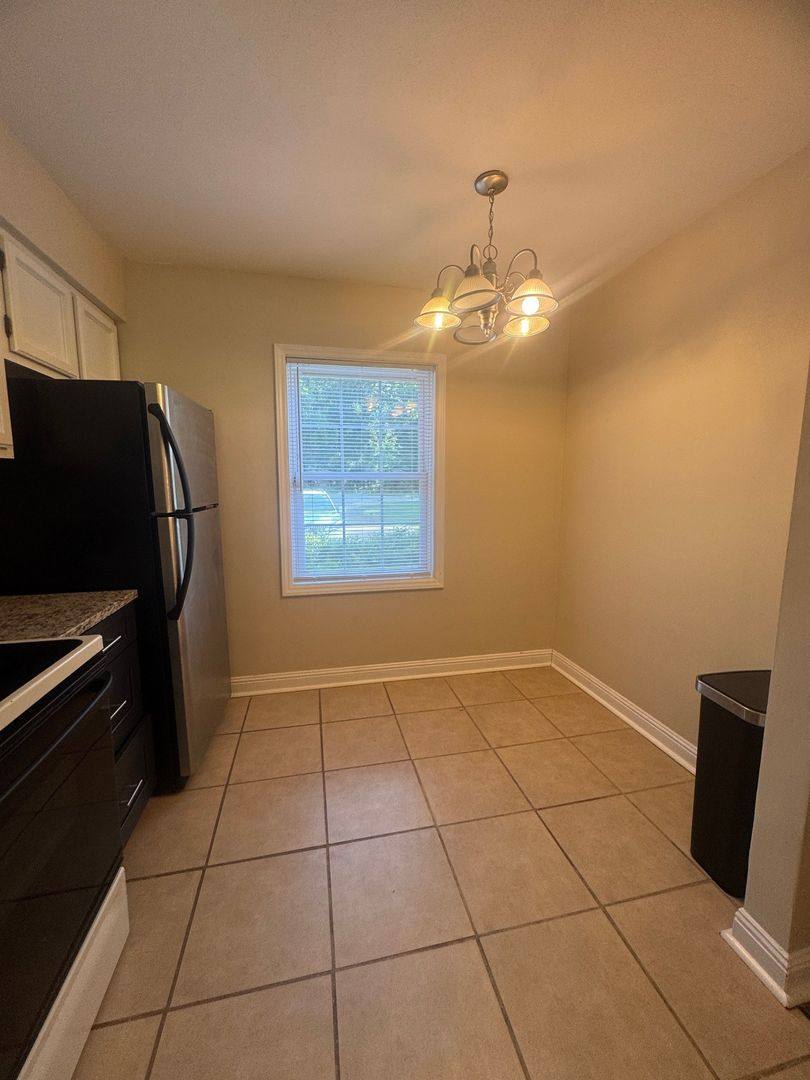 Apartment for rent at 303 Haltiwanger Rd, Greenwood, SC 29649