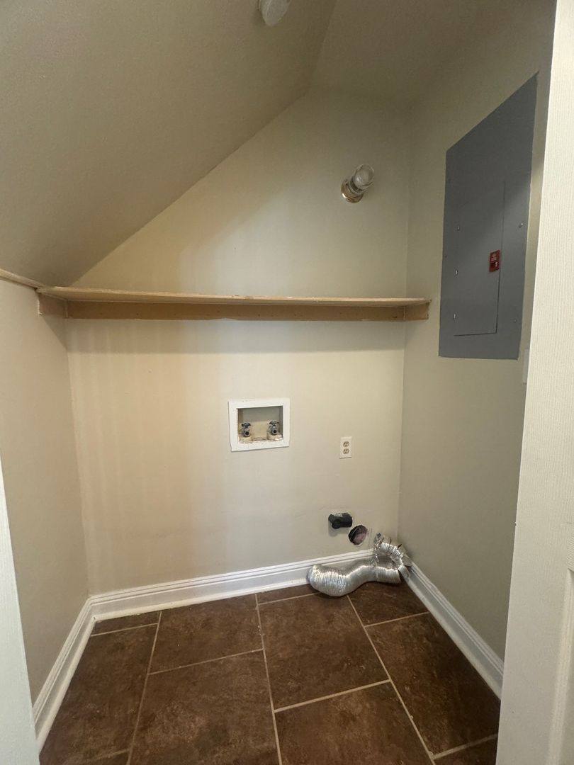 Apartment for rent at 303 Haltiwanger Rd, Greenwood, SC 29649