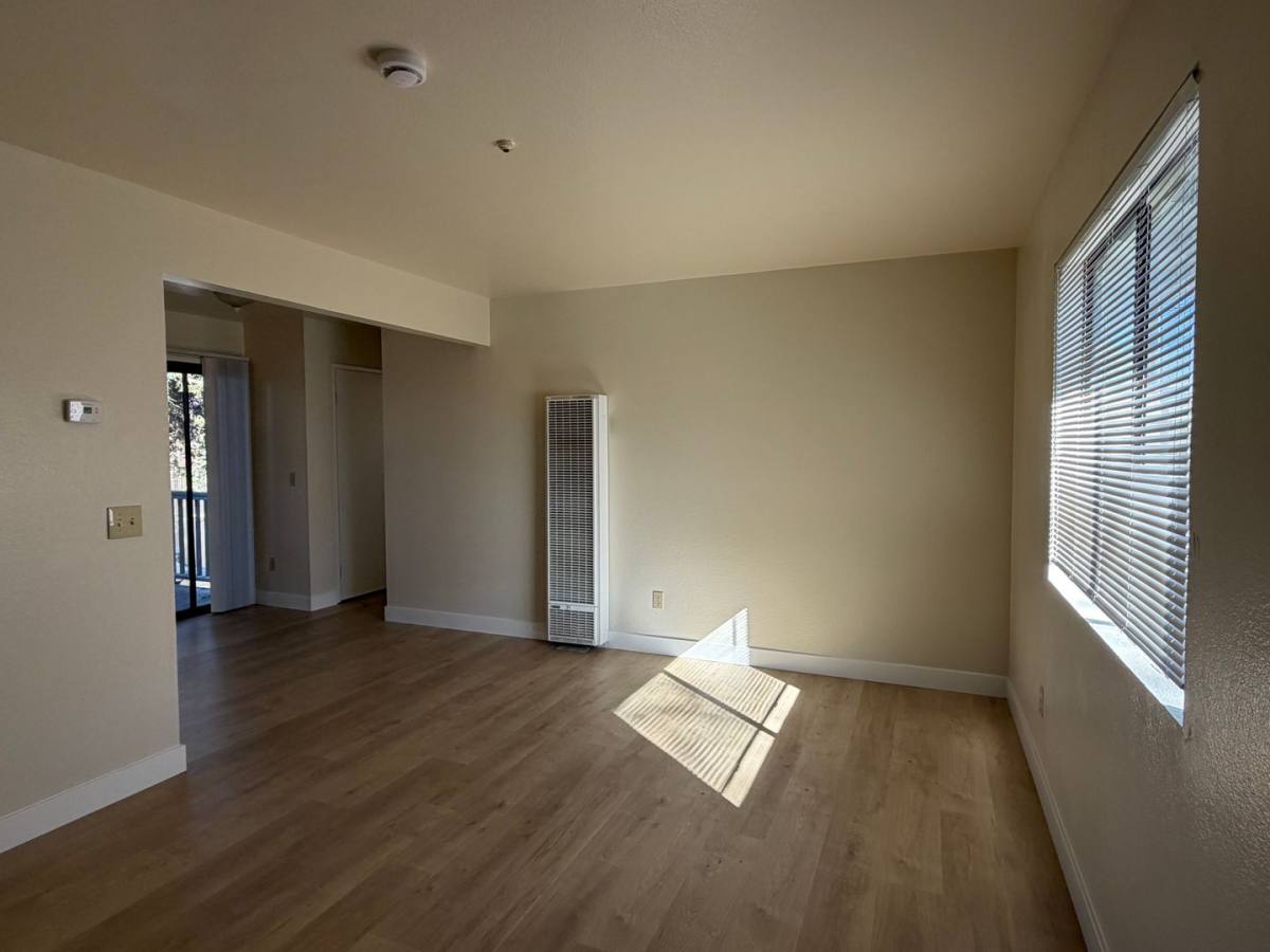 Apartment for rent at 664 W Ave, Santa Rosa, CA 95407