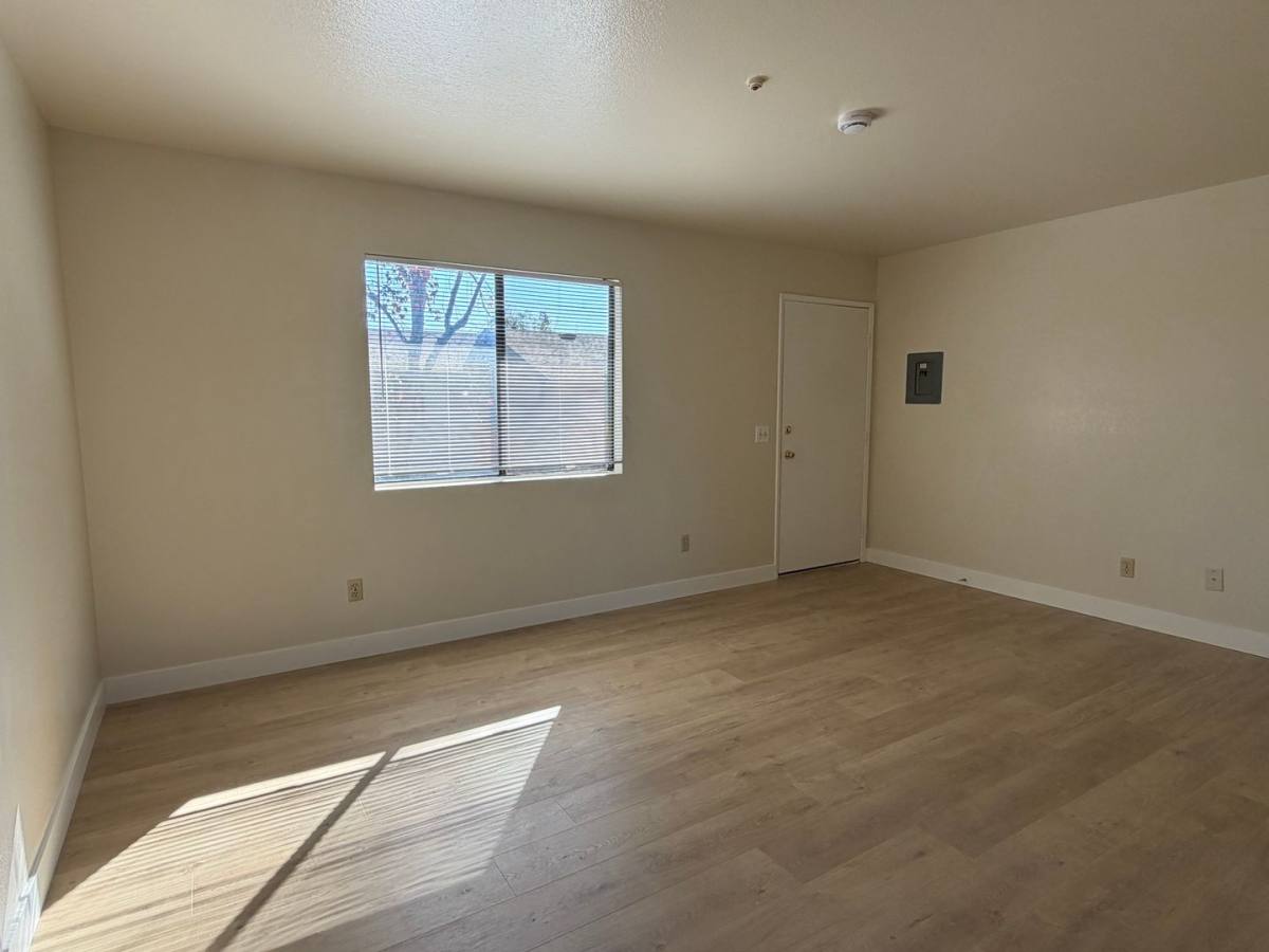 Apartment for rent at 664 W Ave, Santa Rosa, CA 95407