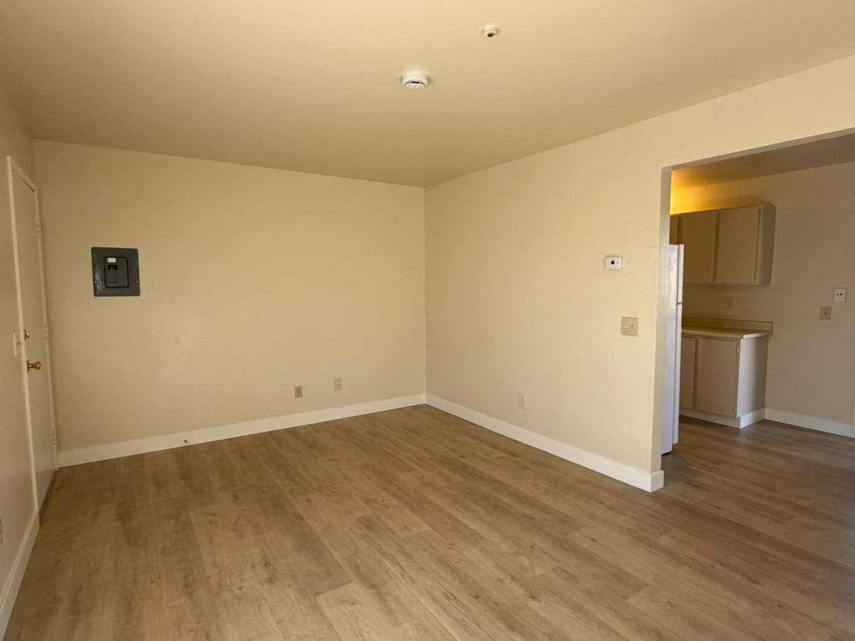 Apartment for rent at 664 W Ave, Santa Rosa, CA 95407
