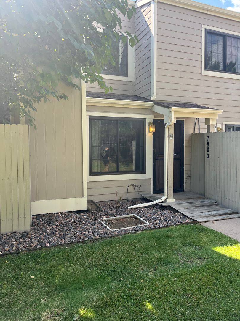 Townhouse for rent at 7863 W 87th Dr, Arvada, CO 80005