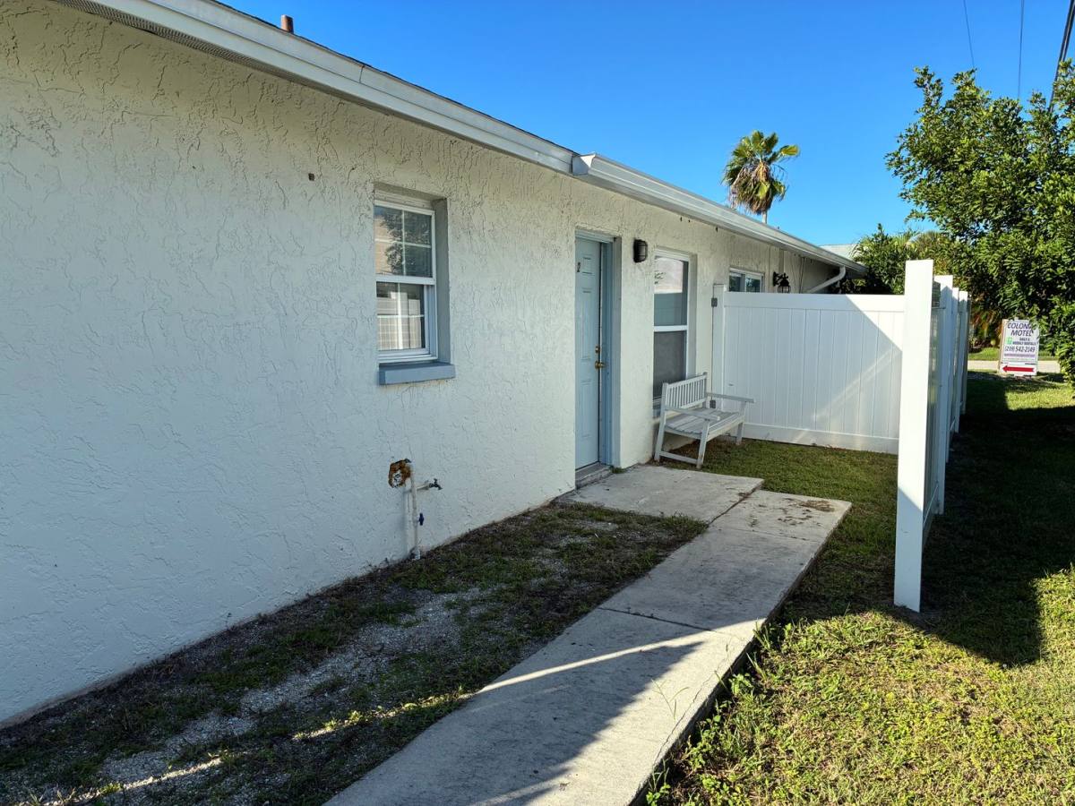 Apartment for rent at 4901-05 Vincennes Court, Cape Coral, FL 33904