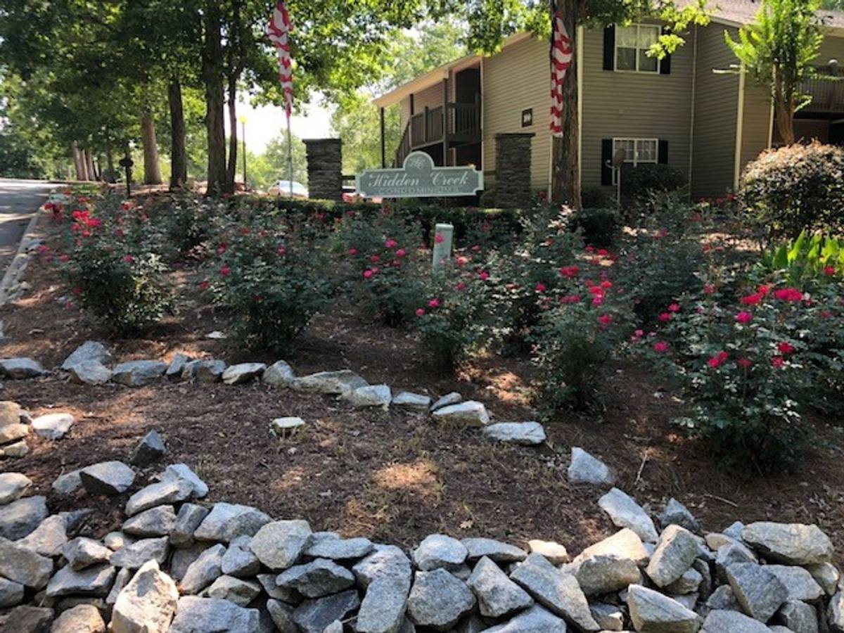 Apartment for rent at 124 Windtree Court #C, Greenwood, SC 29649