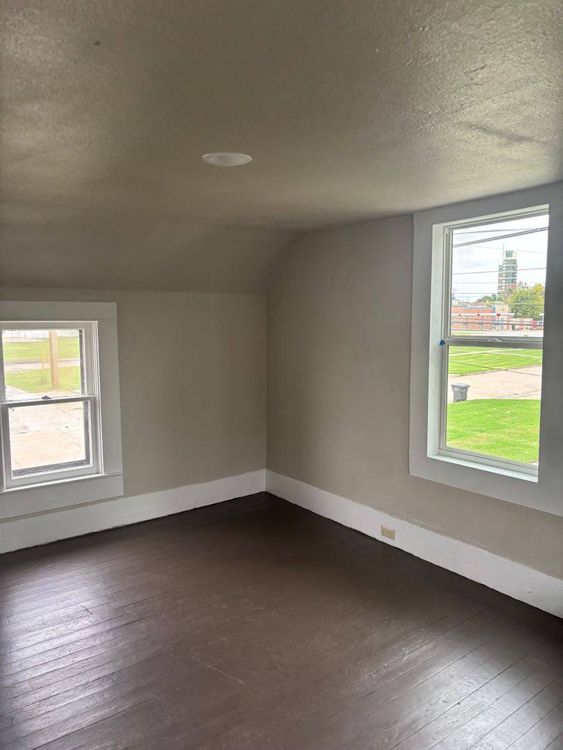 House for rent at 315W 8th St, Bartlesville, OK 74003