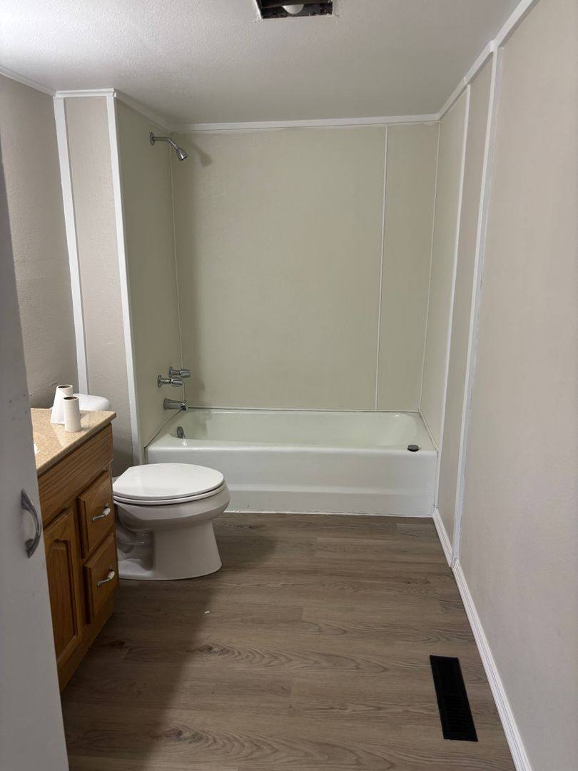 House for rent at 315W 8th St, Bartlesville, OK 74003