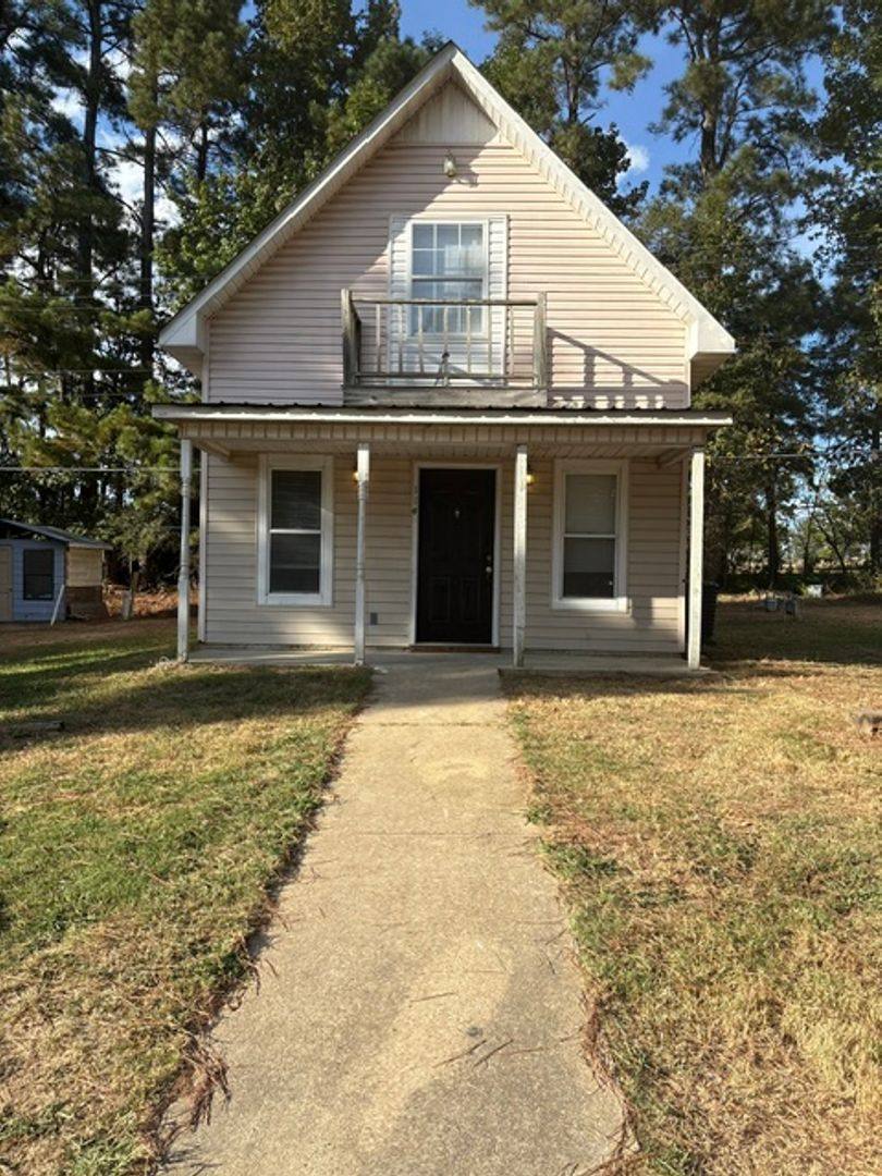 House for rent at 114 Money St, Tupelo, MS 38801