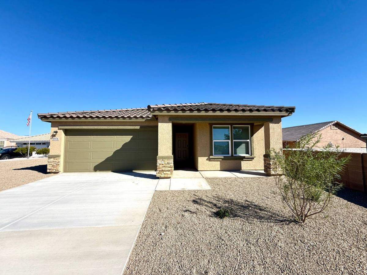 House for rent at 1976 Fairway Place, Fort Mohave, AZ 86426