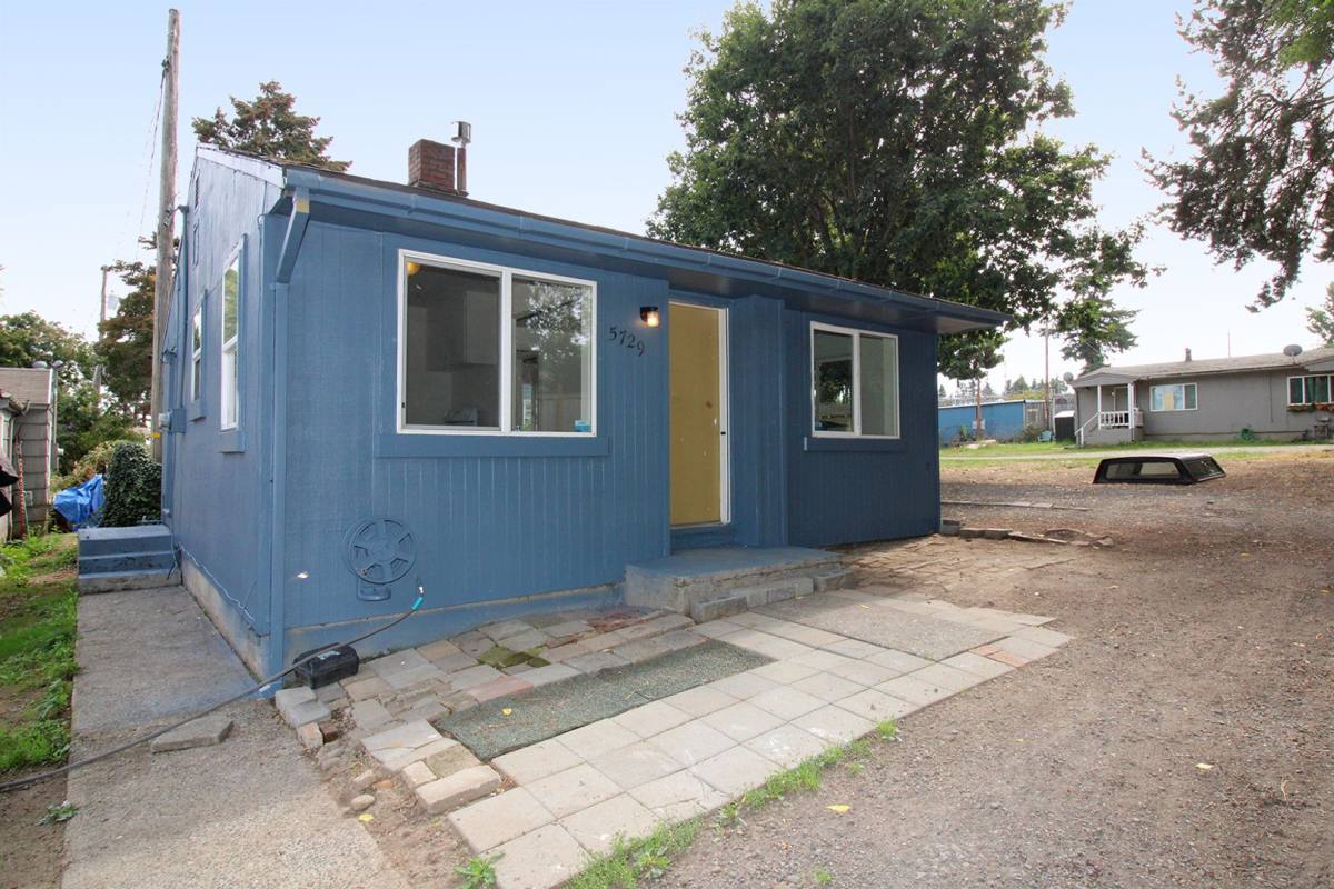House for rent at 5729 NE 62nd Ave, Portland, OR 97218