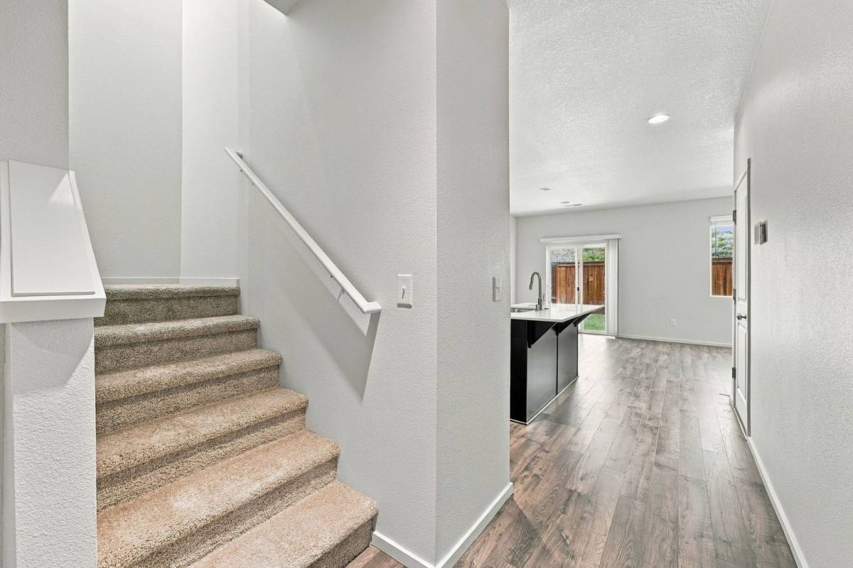 House for rent at 2212 S Chukar Dr, Ridgefield, WA 98642