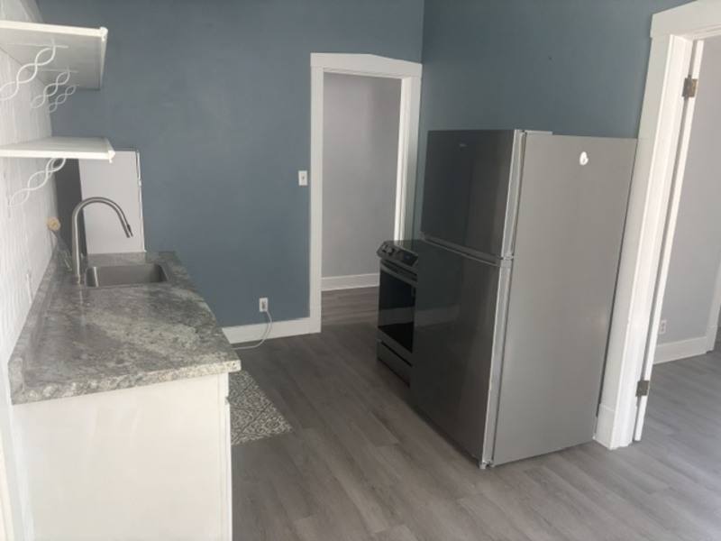 Apartment for rent at 812-814 Washington St #3, Manitowoc, WI 54220