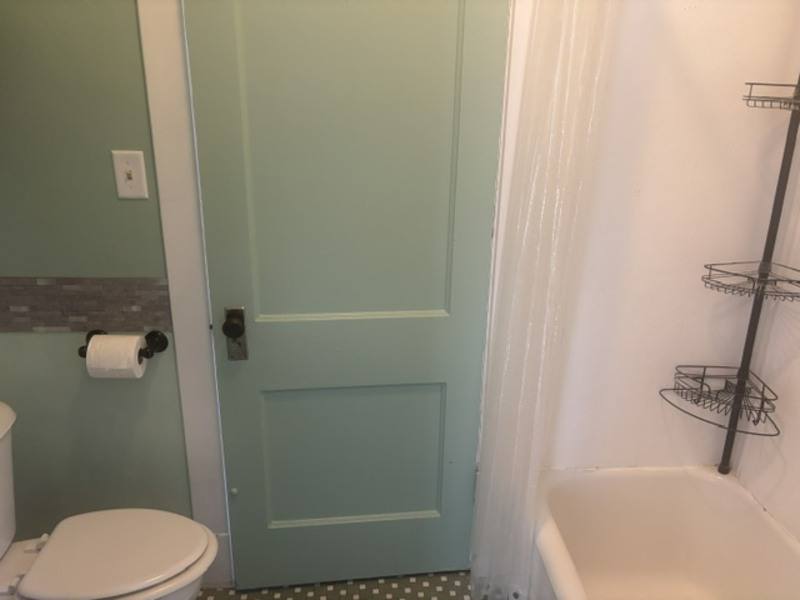 Apartment for rent at 812-814 Washington St #3, Manitowoc, WI 54220