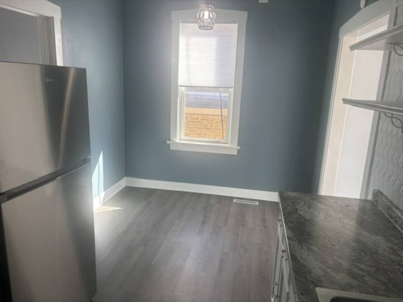 Apartment for rent at 812-814 Washington St #3, Manitowoc, WI 54220