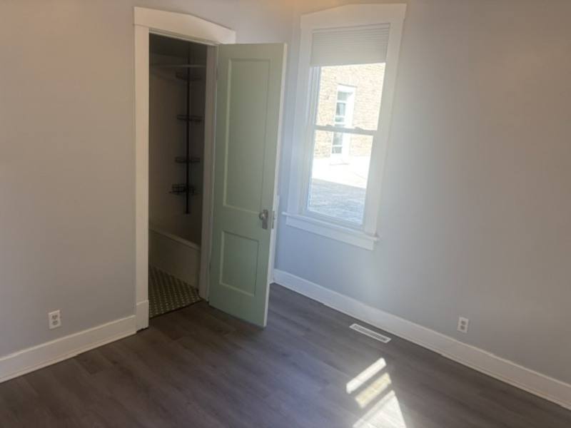Apartment for rent at 812-814 Washington St #3, Manitowoc, WI 54220