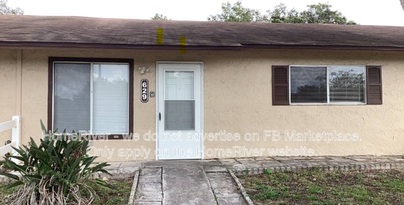 Apartment for rent at 629 E Rosewood Lane, Tavares, FL 32778