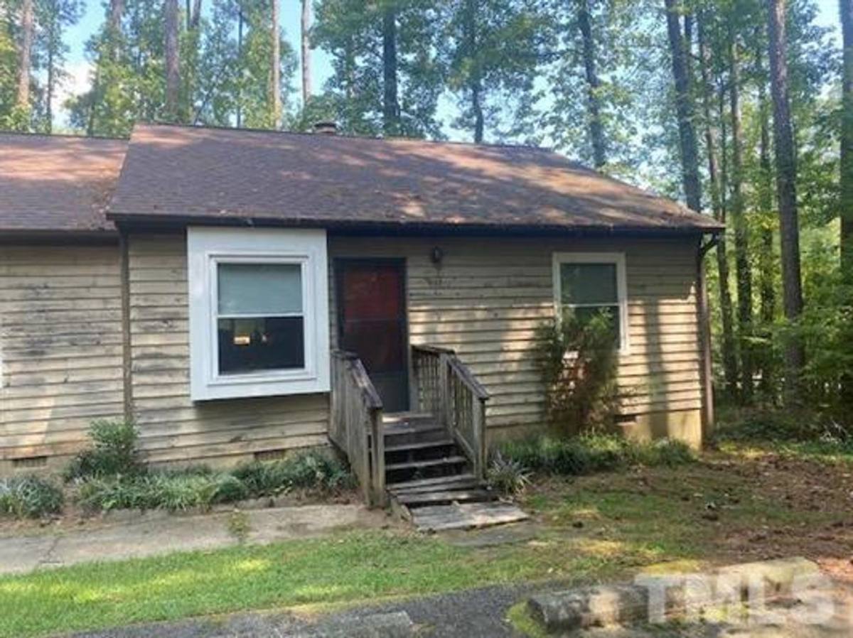 Townhouse for rent at 911-C W Chatham St, Cary, NC 27511