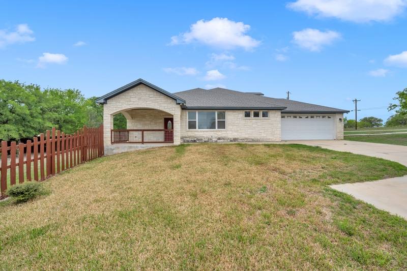 House for rent at 623 Skyline Dr, Kingsland, TX 78639