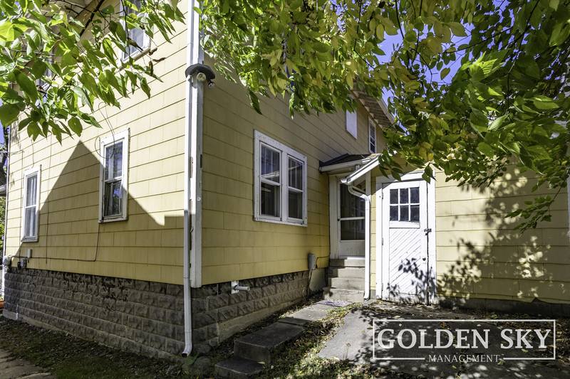 House for rent at 702 S 11th St, New Castle, IN 47362