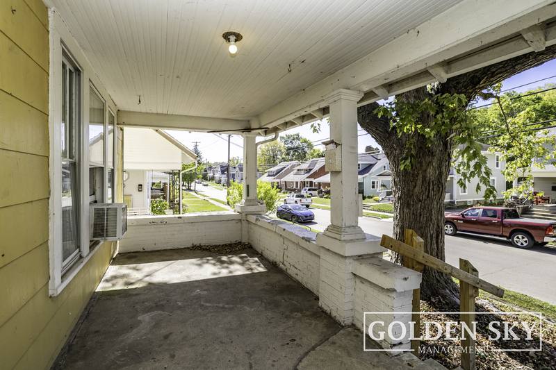 House for rent at 702 S 11th St, New Castle, IN 47362