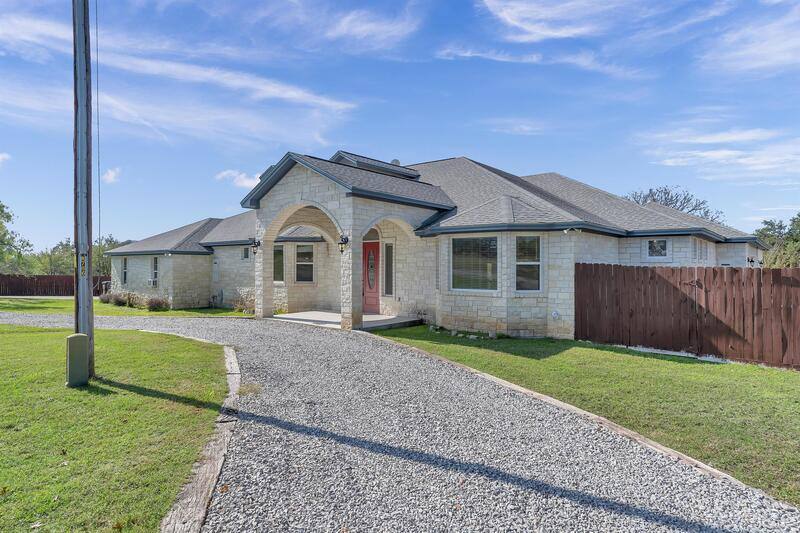 House for rent at 625 Skyline Dr, Kingsland, TX 78639