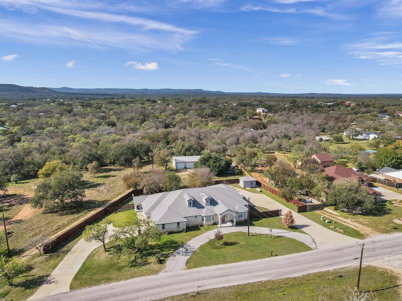 House for rent at 625 Skyline Dr, Kingsland, TX 78639