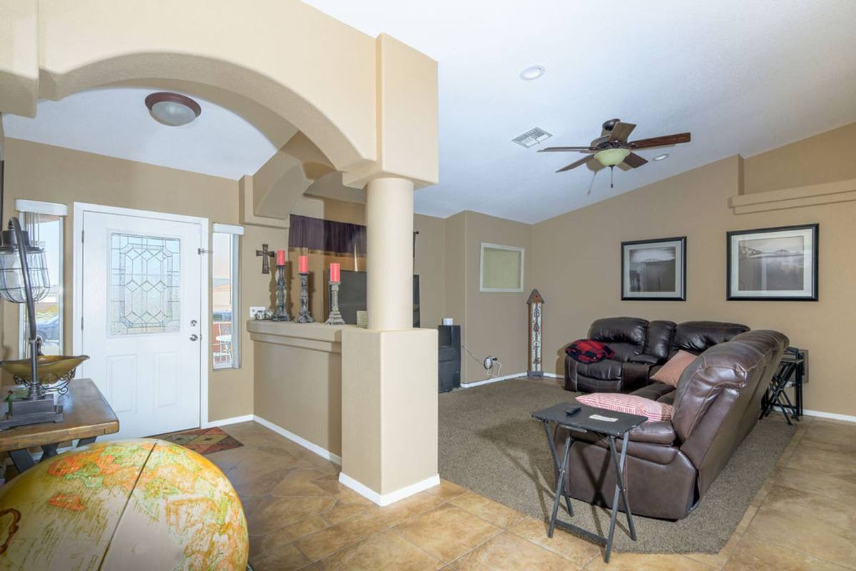 House for rent at 2121 E Desert Lakes Dr, Fort Mohave, AZ 86426