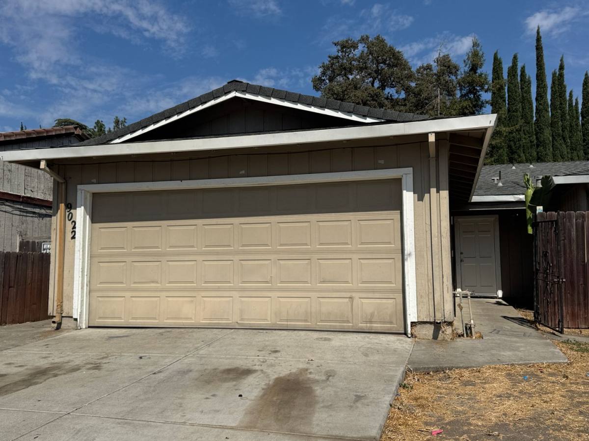 Townhouse for rent at 9020 & 9022 Stacey Court, Stockton, CA 95209