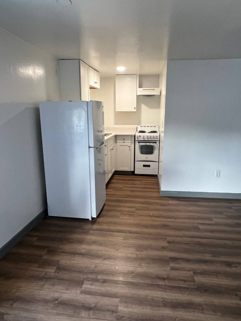 Apartment for rent at 241 N Broadway, Coos Bay, OR 97420