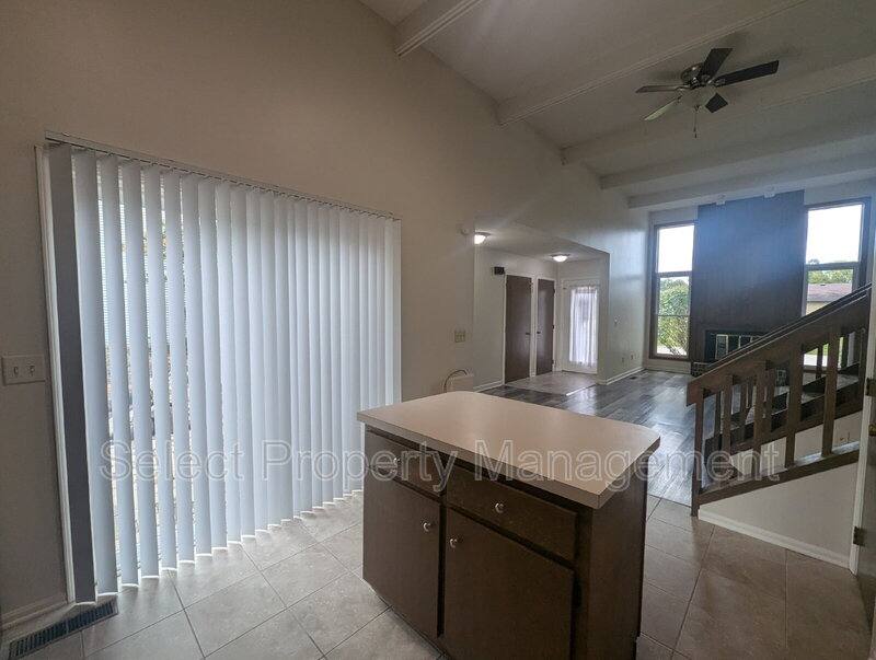 Apartment for rent at 4326 Whaler's Cove, Fort Wayne, IN 46804
