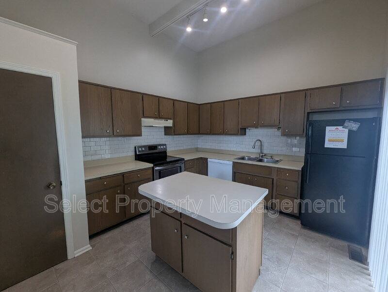 Apartment for rent at 4326 Whaler's Cove, Fort Wayne, IN 46804