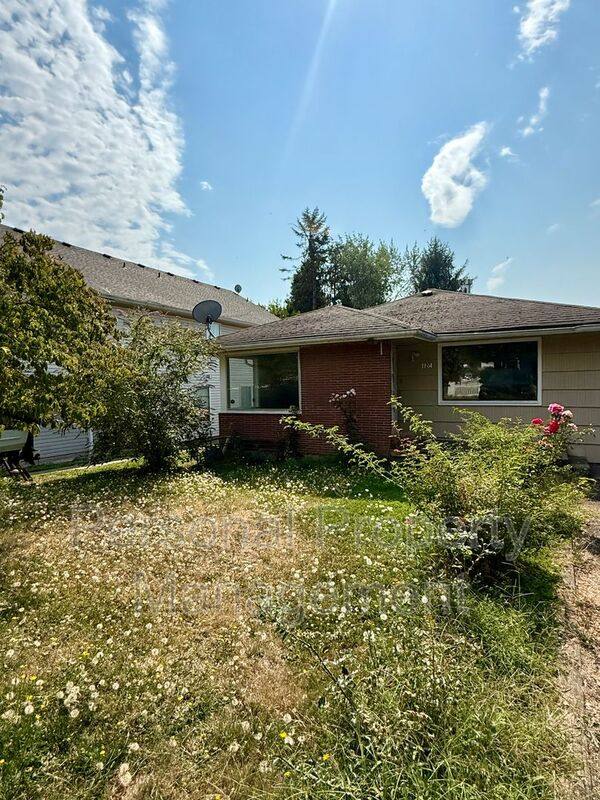 Apartment for rent at 1104 G St, Washougal, WA 98671