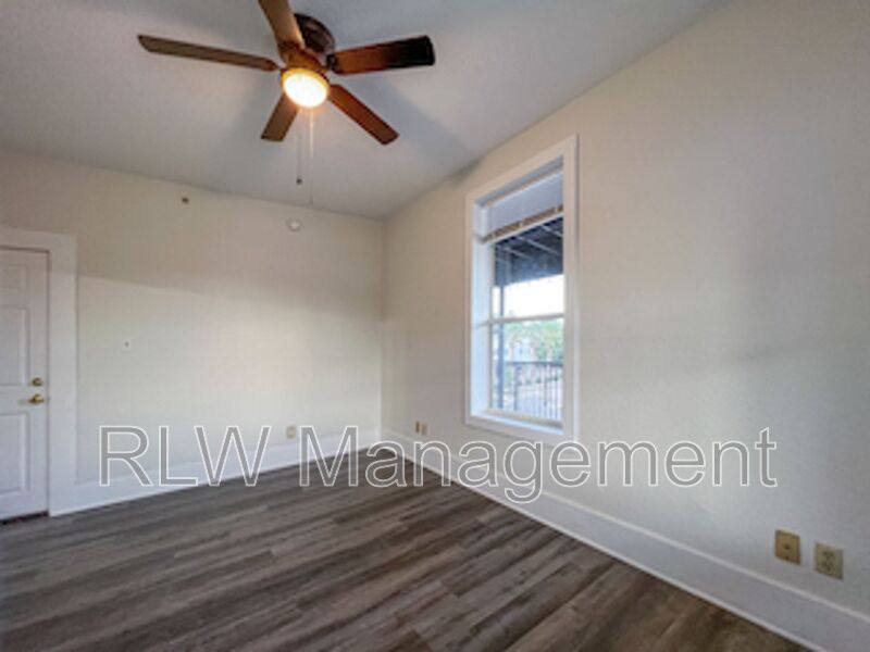 Apartment for rent at 11 N Central Ave #303, Umatilla, FL 32784