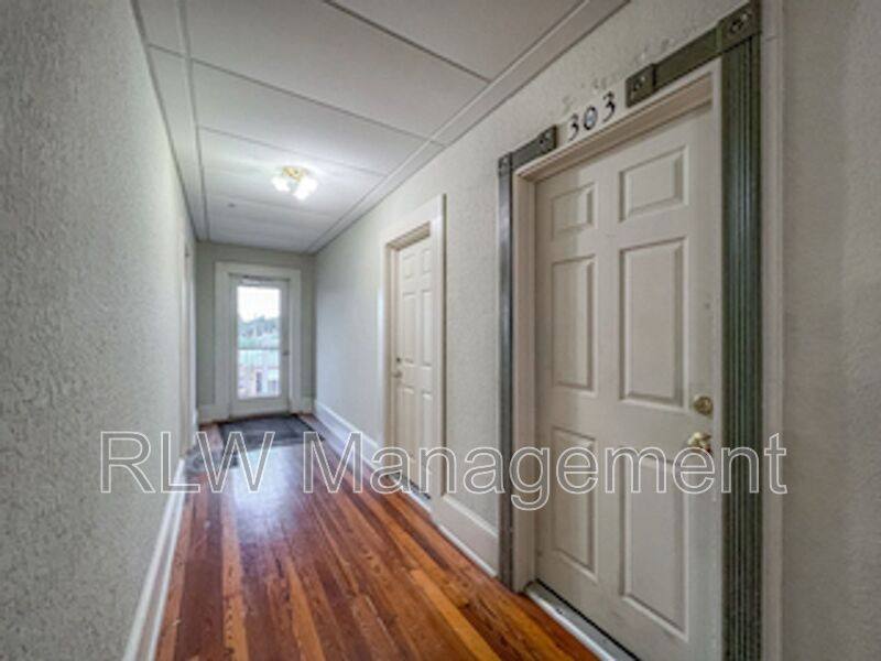 Apartment for rent at 11 N Central Ave #303, Umatilla, FL 32784