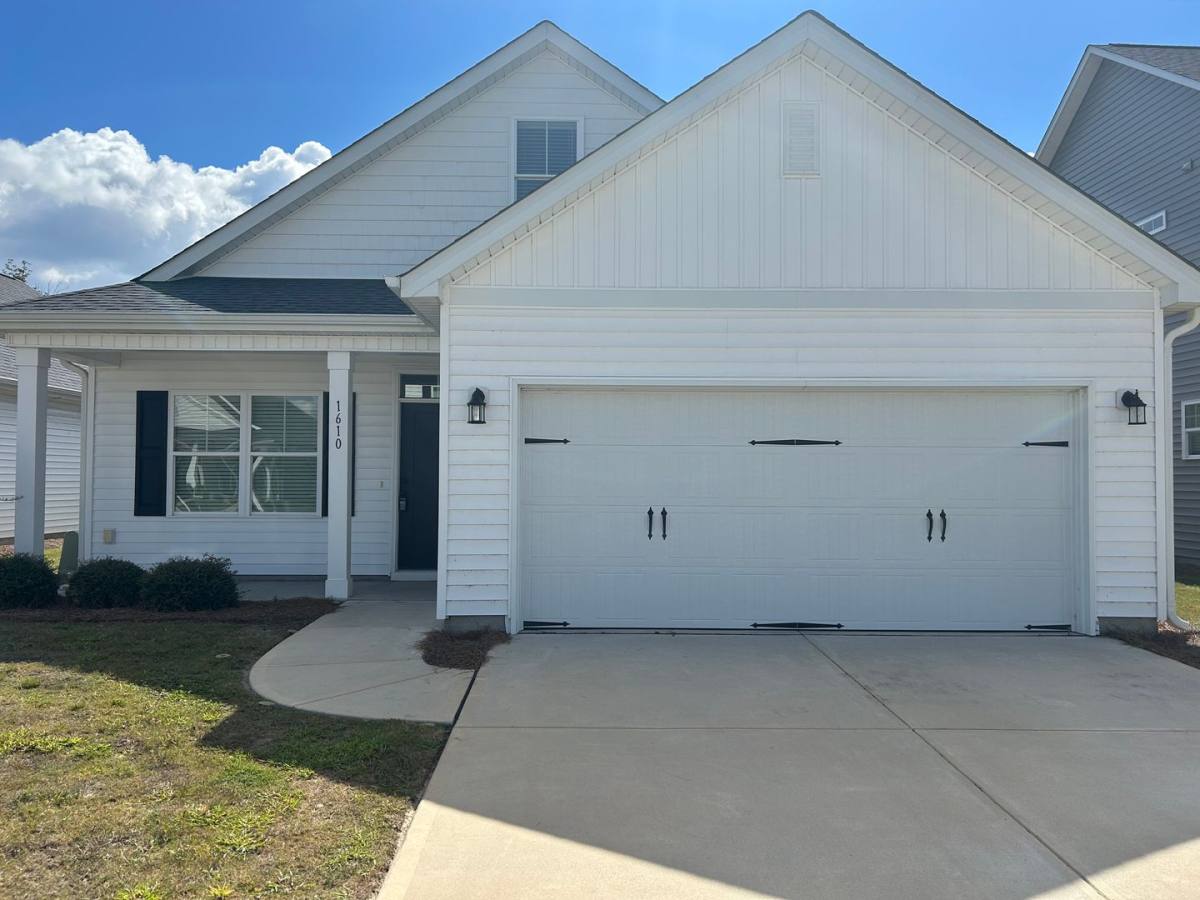 House for rent at 1610 Grey Cliff Run, Wilmington, NC 28405