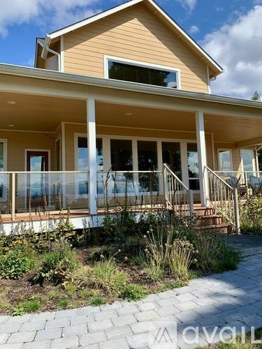 House for rent at 1974 Pinecrest Ave, Coupeville, WA 98239