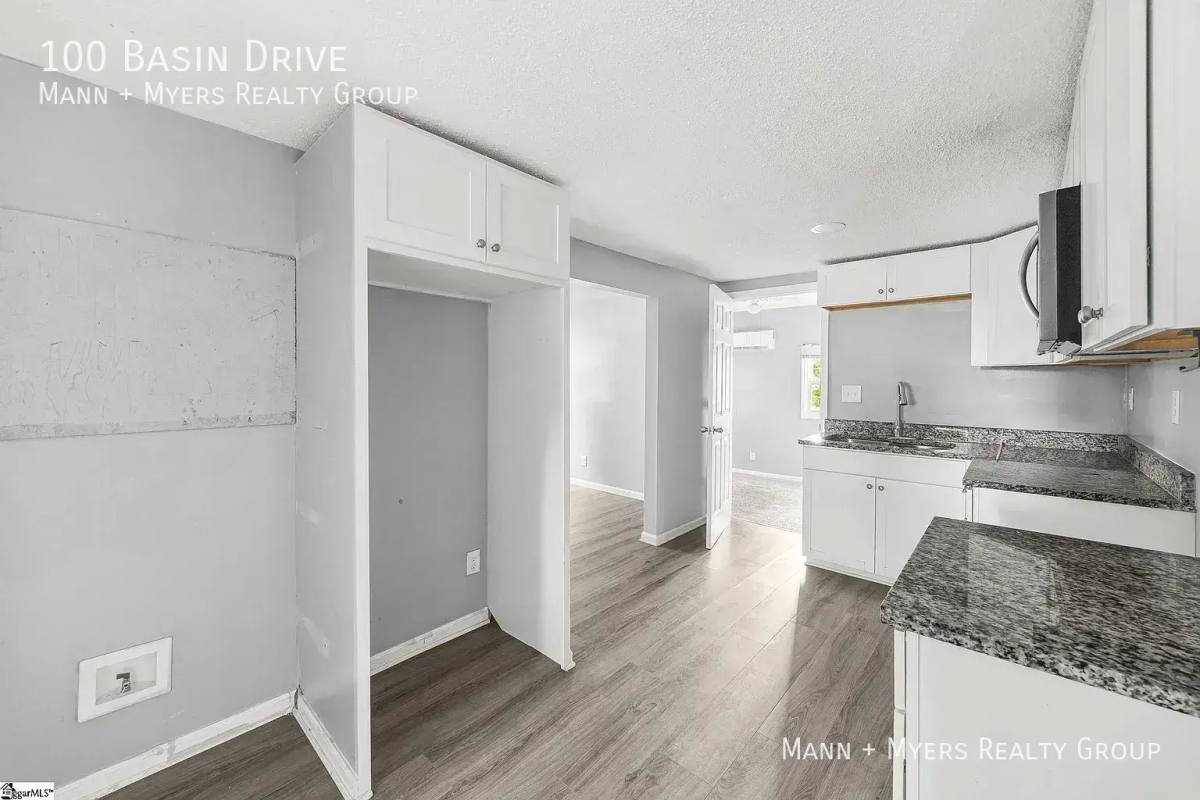 House for rent at 100 Basin Dr, Boiling Springs, SC 29316