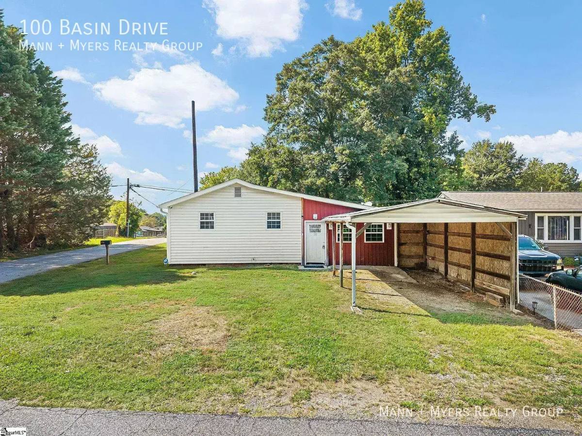House for rent at 100 Basin Dr, Boiling Springs, SC 29316