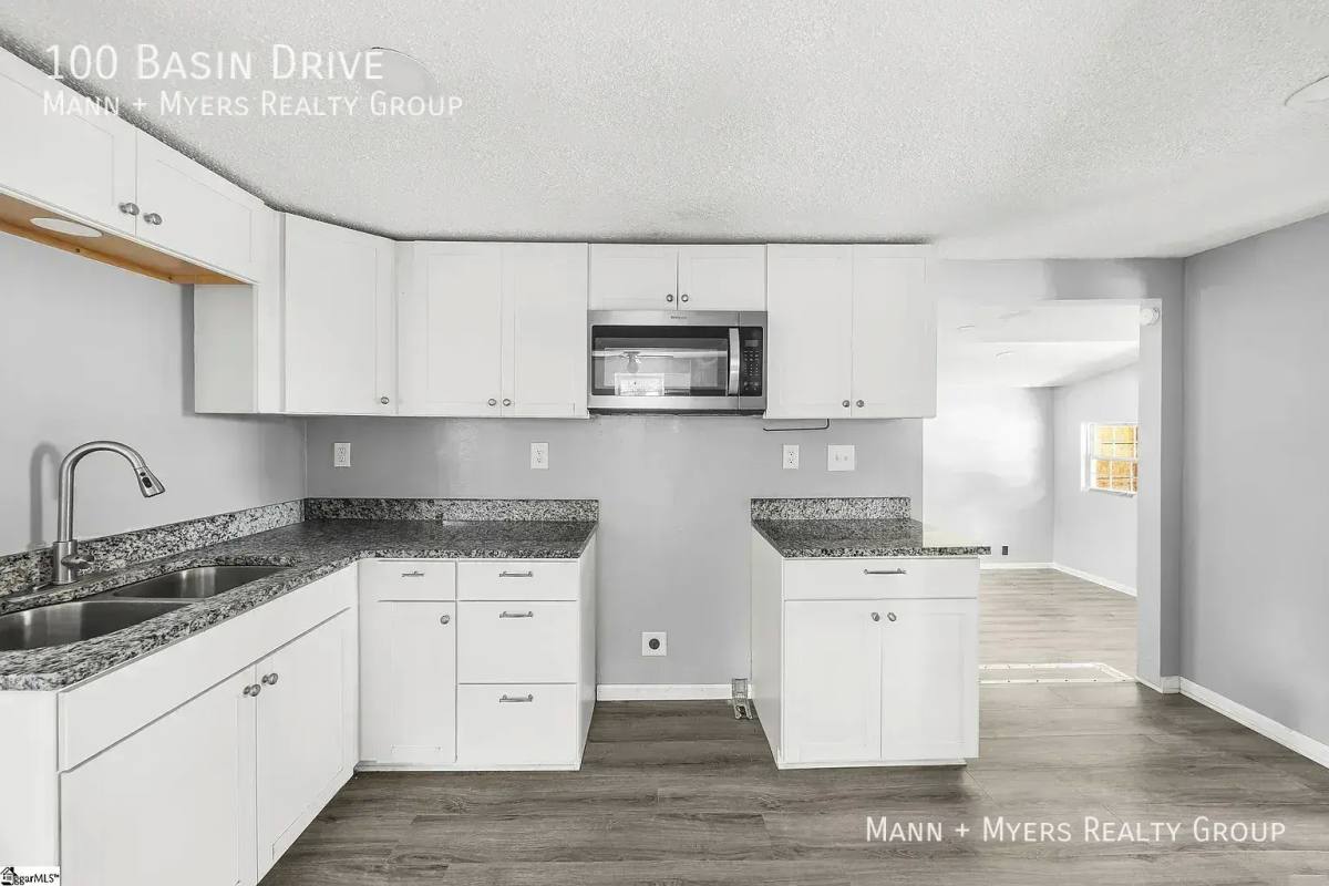 House for rent at 100 Basin Dr, Boiling Springs, SC 29316
