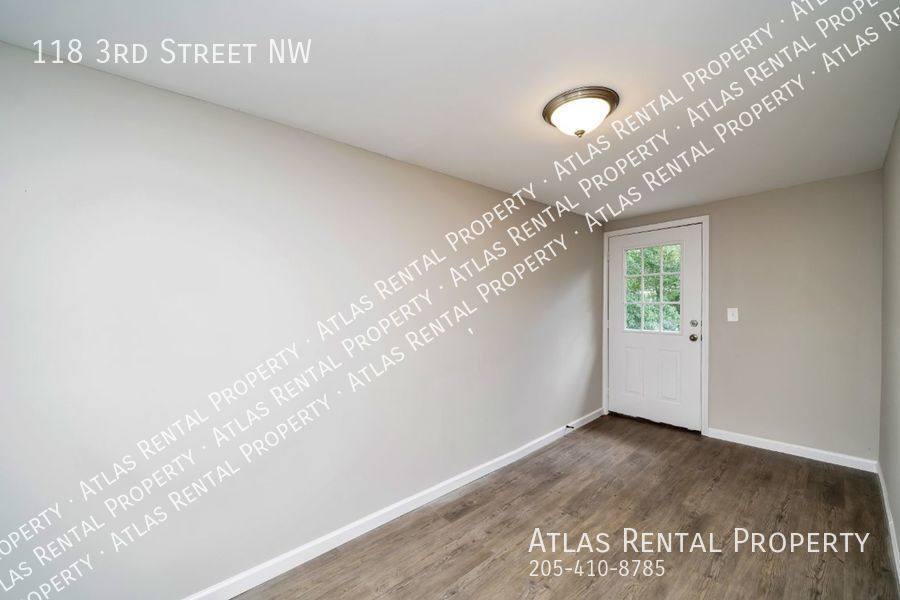 House for rent at 118 3rd St NW, Graysville, AL 35073