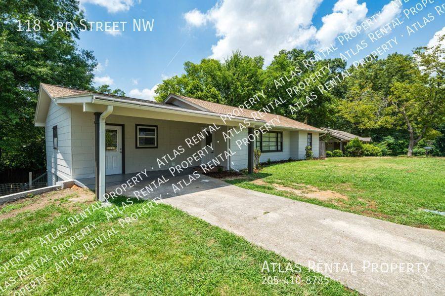 House for rent at 118 3rd St NW, Graysville, AL 35073