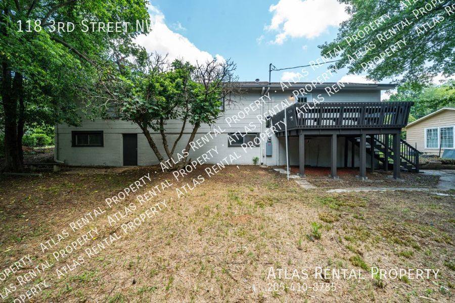 House for rent at 118 3rd St NW, Graysville, AL 35073