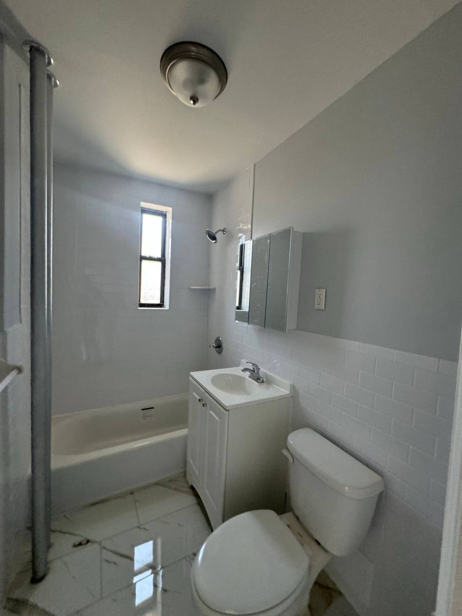 Apartment for rent at 2801 Kennedy Blvd, Jersey City, NJ 07306
