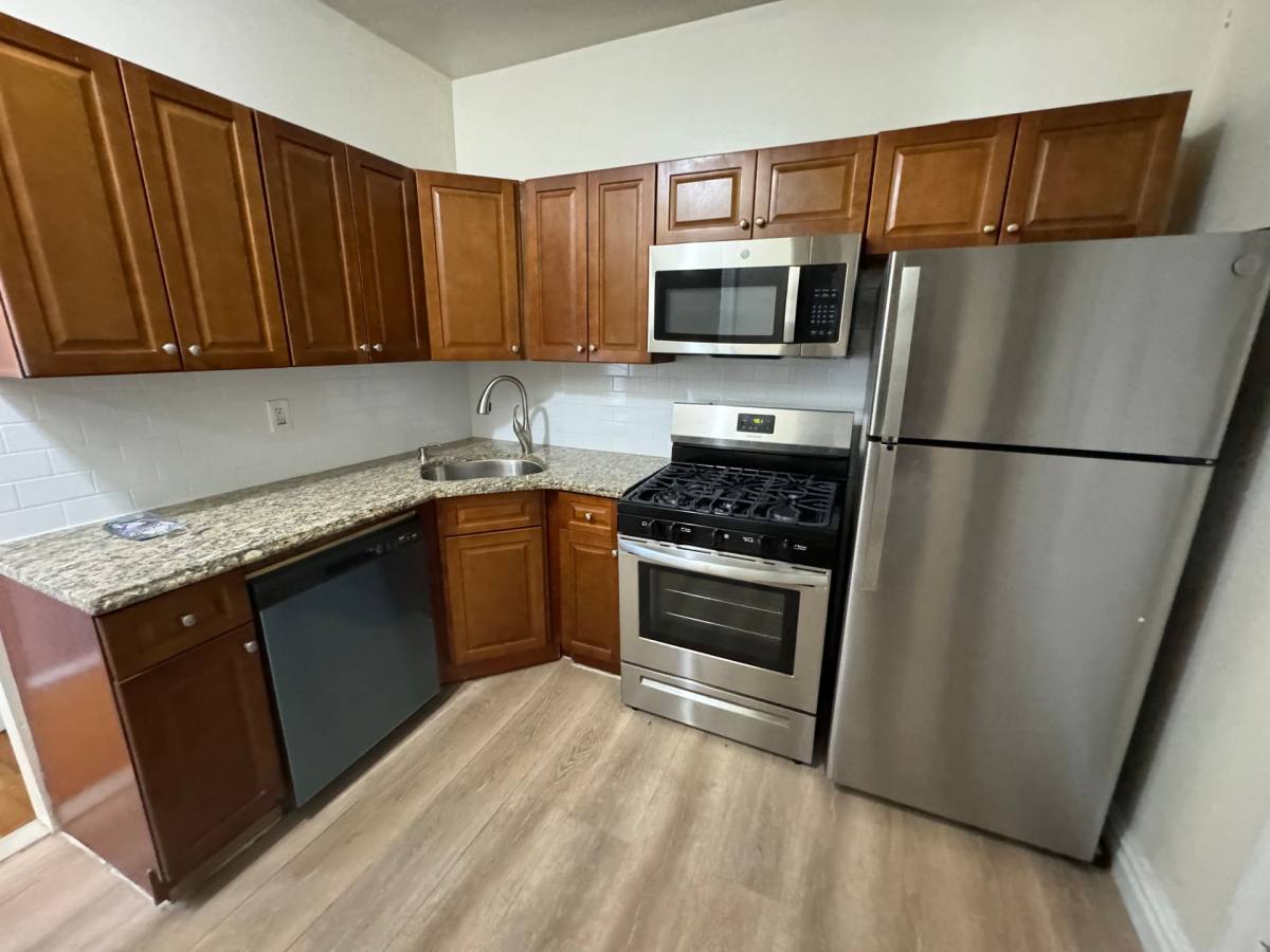 Apartment for rent at 2801 Kennedy Blvd, Jersey City, NJ 07306