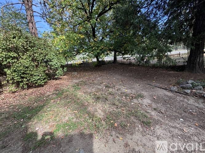 House for rent at 396 Foots Creek Rd, Gold Hill, OR 97525