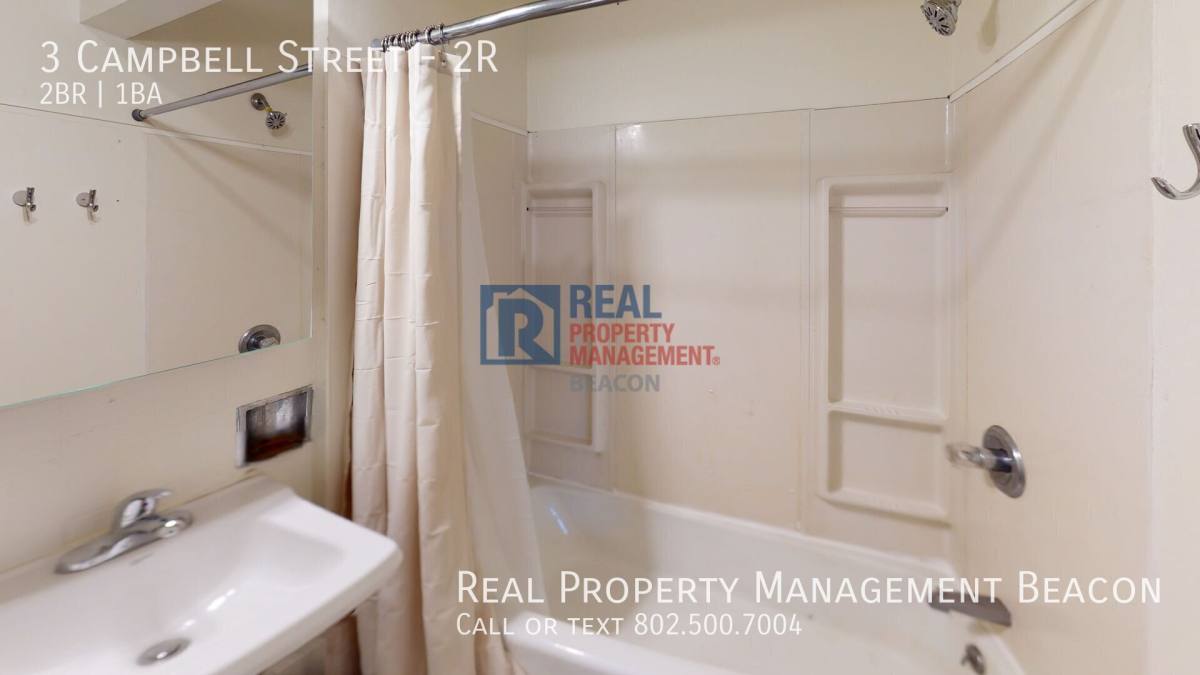 Apartment for rent at 3 Campbell St #2R, Lebanon, NH 03766