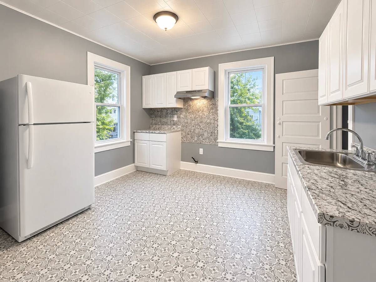 Apartment for rent at 426 Ardmore Ave #2, Trenton, NJ 08629