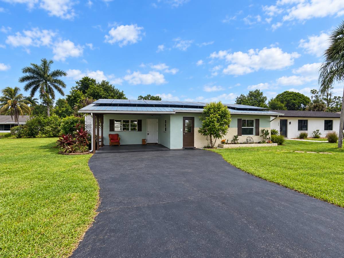 House for rent at 69 Cardinal Dr, North Fort Myers, FL 33917