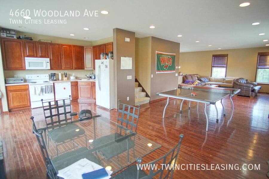 Townhouse for rent at 4660 Woodland Ave, Shakopee, MN 55379