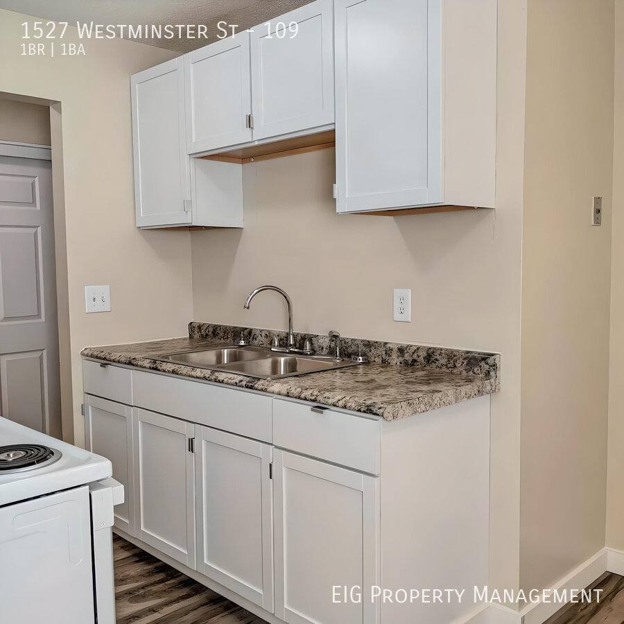 Apartment for rent at 1527 Westminster St #109, St. Paul, MN 55130