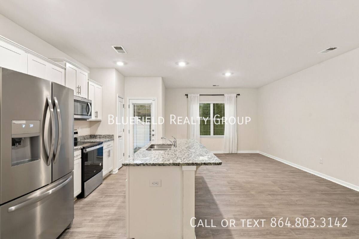 Townhouse for rent at 1316 Wunder Way, Boiling Springs, SC 29316